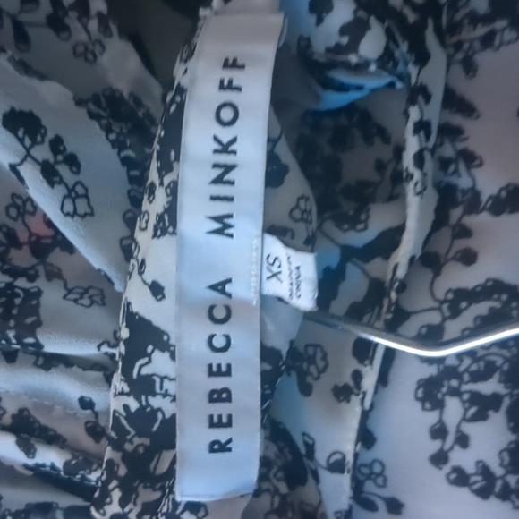 Rebecca Minkoff Black/White Paisley Sleeveless Top - Picture 6 of 8